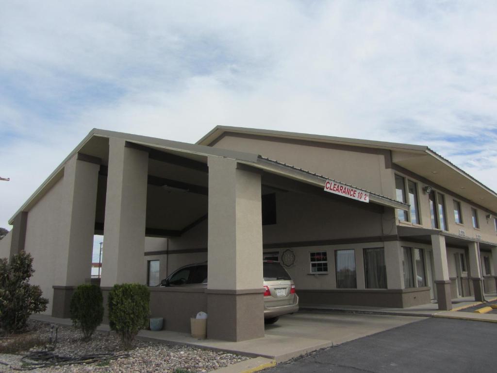 Motel Texan And *
